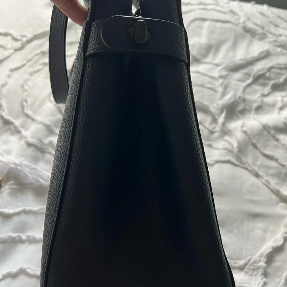Tumi Black Pebbled Leather Double-Handle Tote - Picture 5 of 7